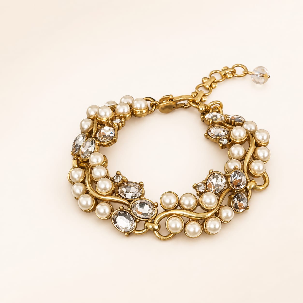 Auremira™ Baroque Pearl Embellished Luxury Bracelet – Vintage Elegant Hand Jewelry