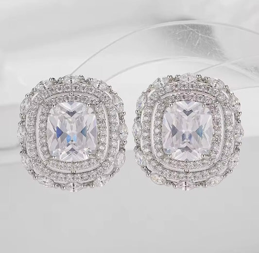 Brilessa™ Indian Gold Cubic Zircon Stud Earrings – Luxury Wedding & Engagement Jewelry