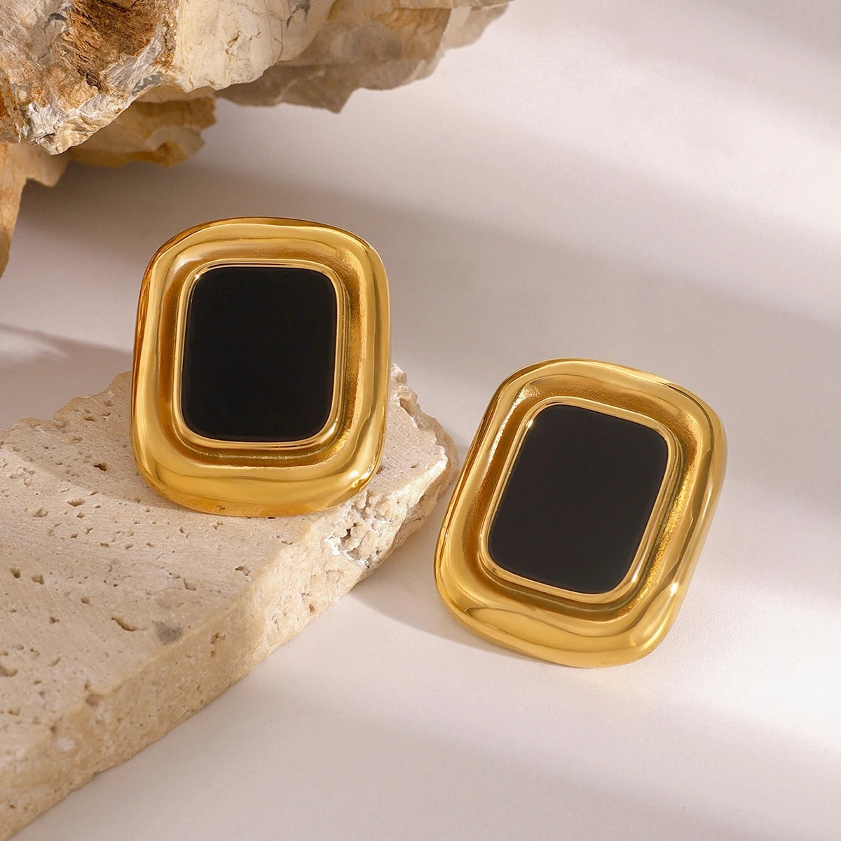 Astora™ Retro Black Resin Rectangle Stud Earrings