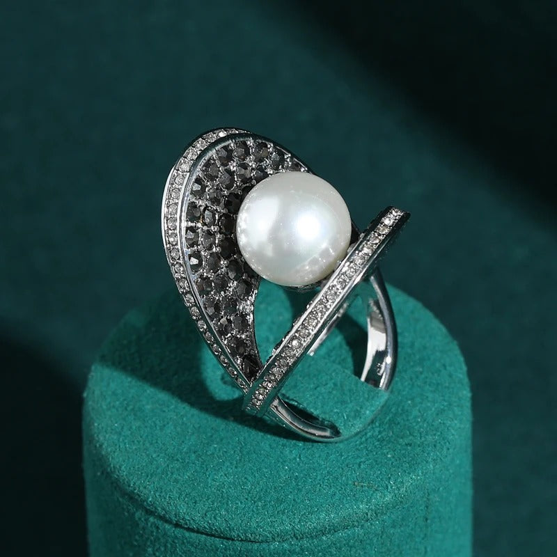 Juliette™ Vintage Silver Freshwater Pearl Ring