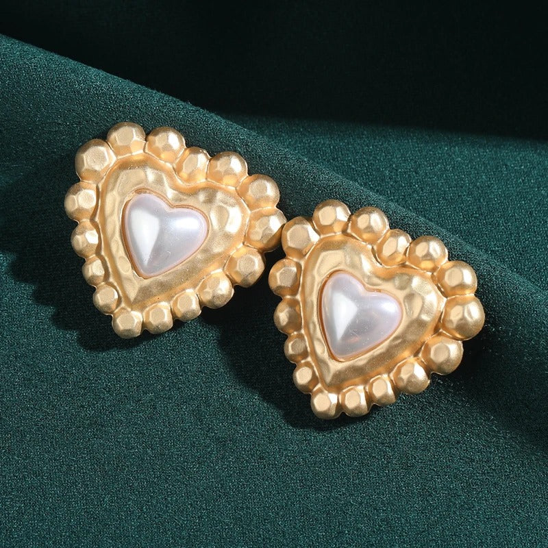 Alvaria™ Vintage Gold Pearl Bridal Stud Earrings