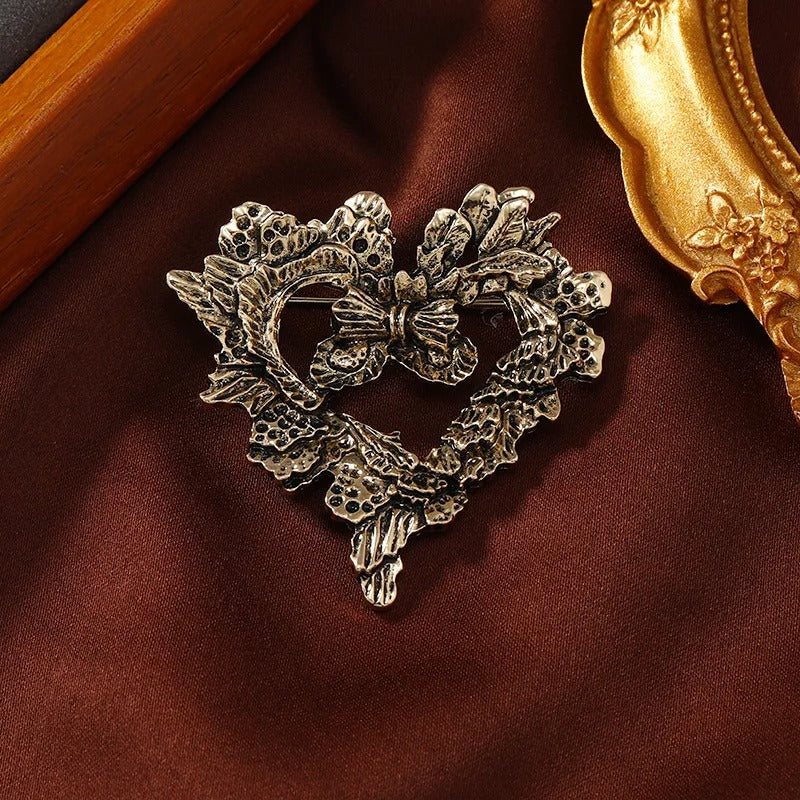 Brooches (Complimentary Gift)