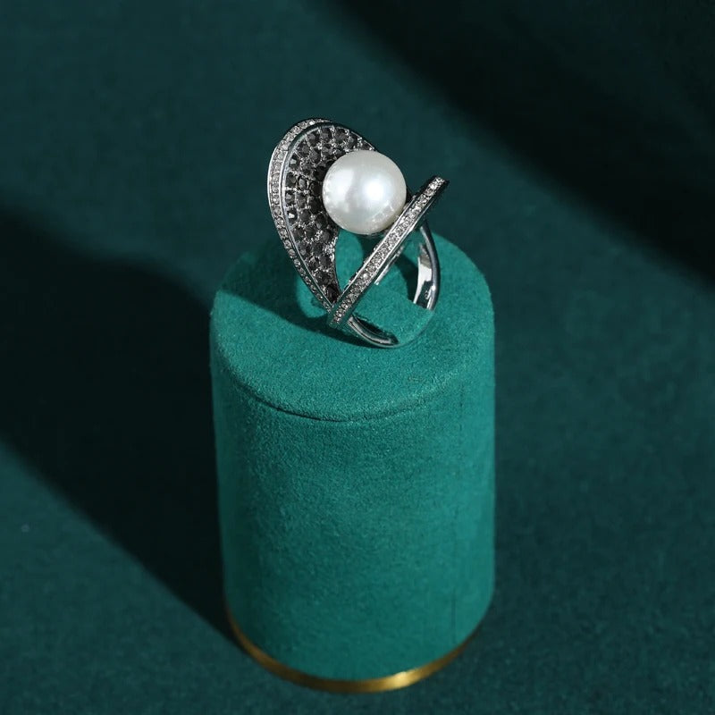Juliette™ Vintage Silver Freshwater Pearl Ring