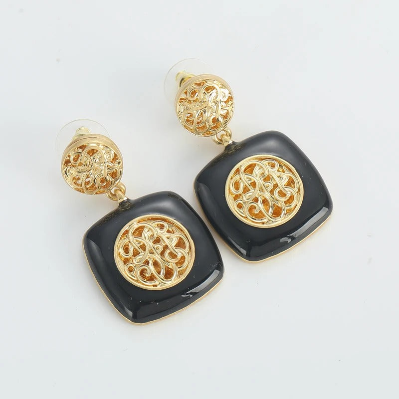 Camille™ Vintage Black Square Drop Earrings