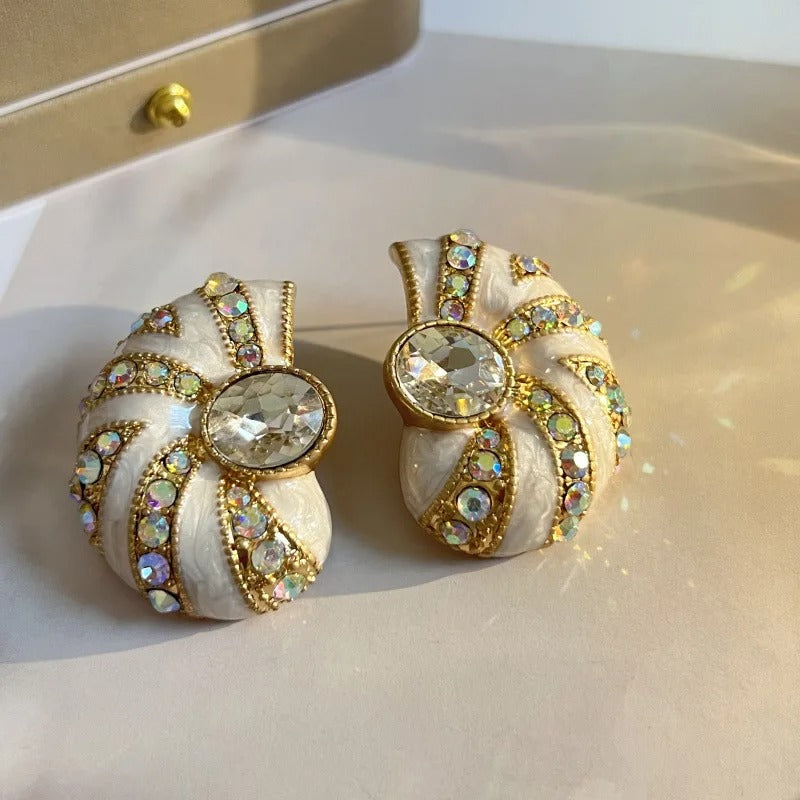 Curvella™ Retro Snail Stud Earrings