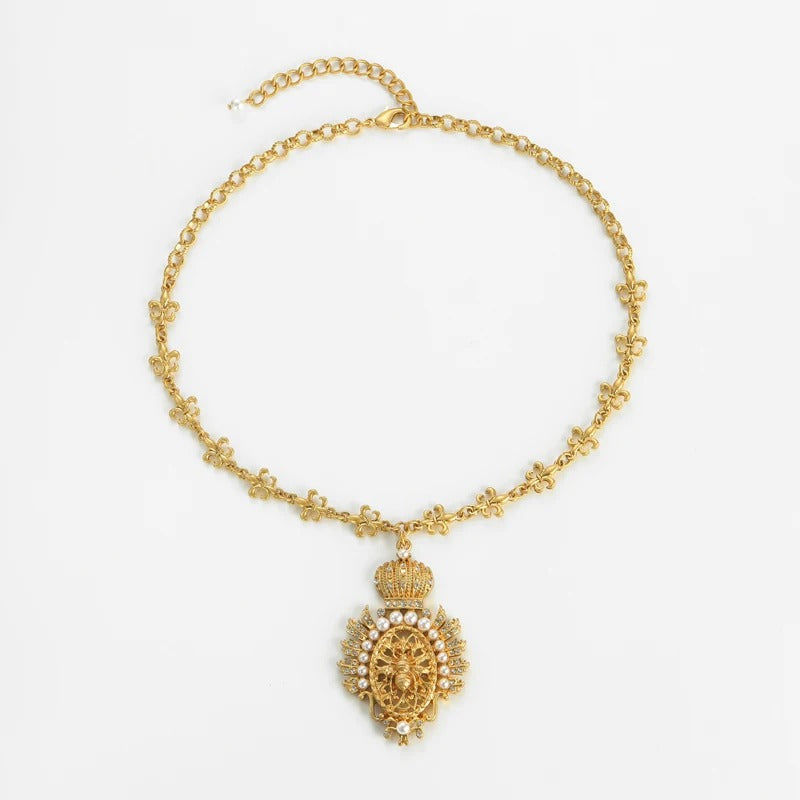 Anaïs™ Vintage Pearl Bee Pendant Necklace