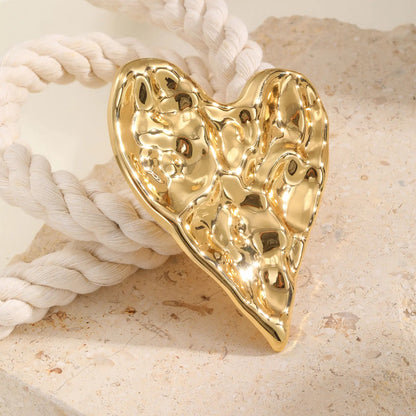 Vernier™ Luxurious Exaggerated Heart Vintage Brooch