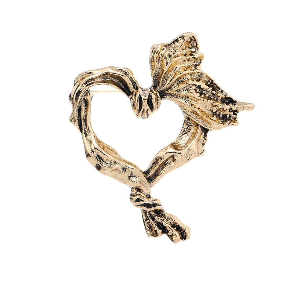 Miremont™ Vintage Baroque Heart Brooch