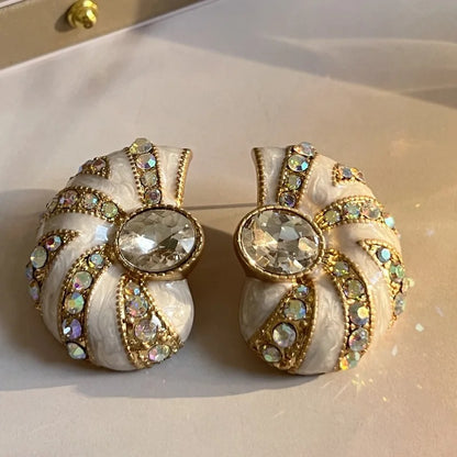 Curvella™ Retro Snail Stud Earrings