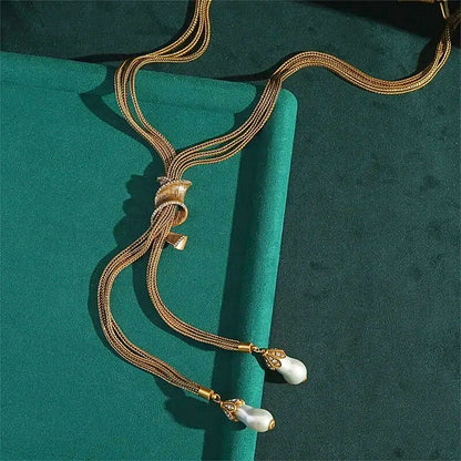 Orlinne™ Boho Baroque Pearl Pendant Necklace – Vintage-Inspired Gold Charm