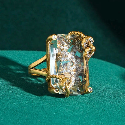 Oranella™ 18K Gold Claw-Set Crystal Ring – Vintage Luxury Gift for Women